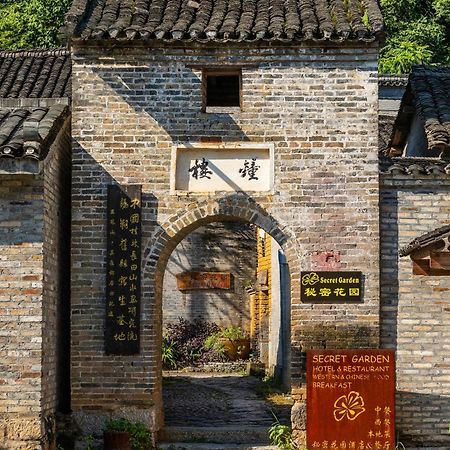 Yangshuo Secret Garden Pensionat Exteriör bild